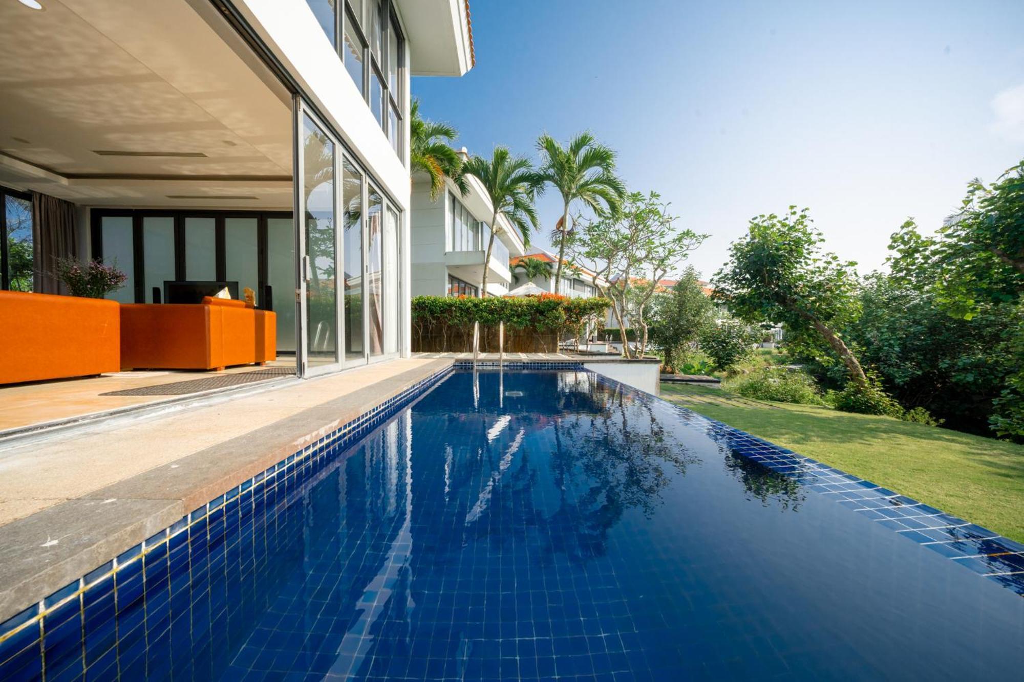 Luxury Pool Villa Close To The Private Beach Da Nang Exterior photo