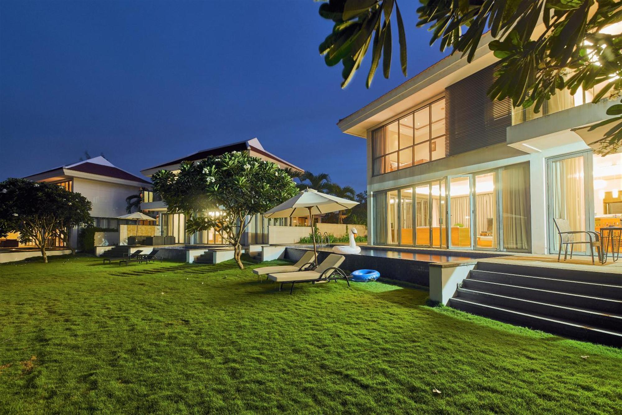 Luxury Pool Villa Close To The Private Beach Da Nang Exterior photo