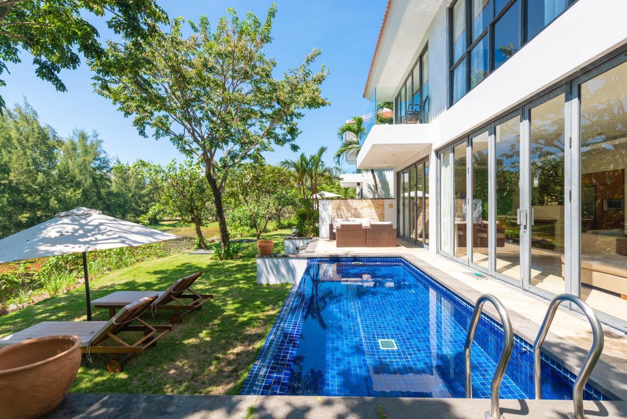 Luxury Pool Villa Close To The Private Beach Da Nang Exterior photo